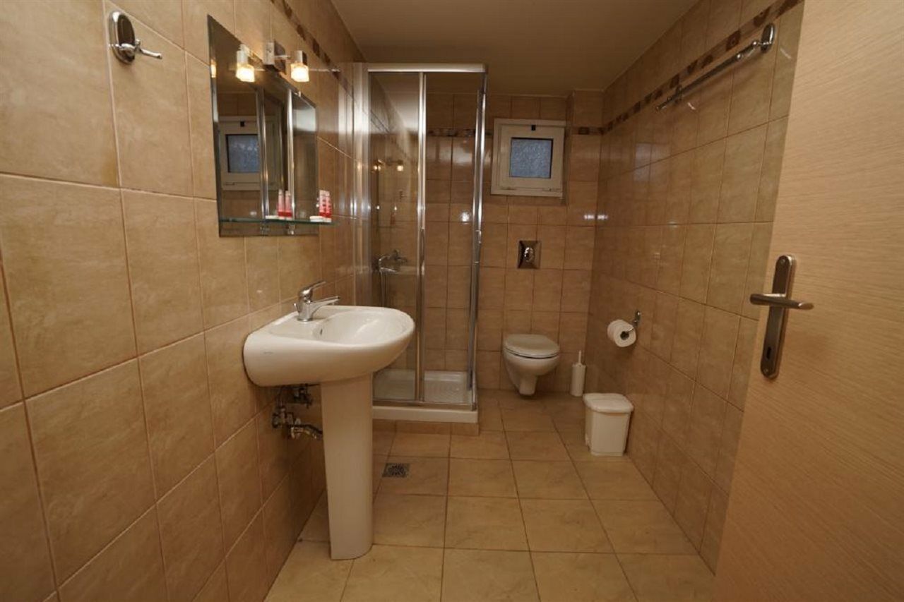 Niriides Beach Hotel Retimno Zewnętrze zdjęcie